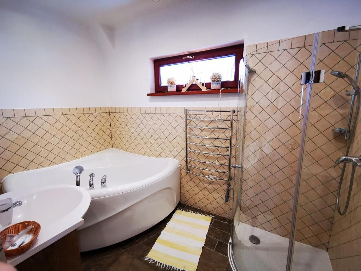 Jaunsturisi Villa Ādaži Kültér fotó