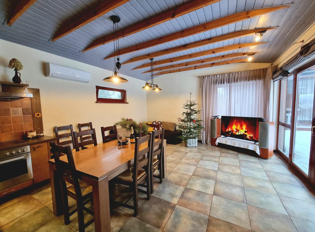 Jaunsturisi Villa Ādaži Kültér fotó